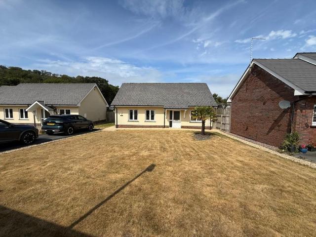 Bungalow for sale in New Quay