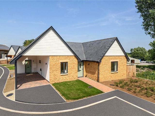 Bungalow for sale in Moor, South Petherton