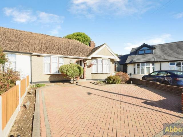 Bungalow for sale in Barling, Essex