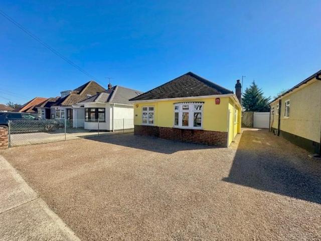Bungalow for sale in Harold Hill, Greater London