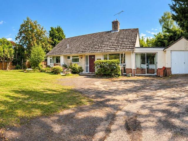 Bungalow for sale in St. Leonards and St. Ives, St Ives