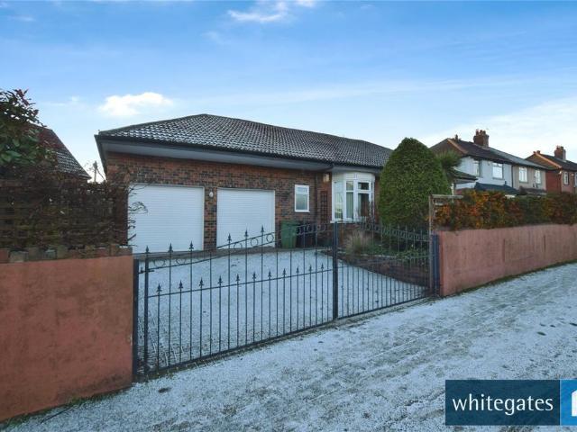 Bungalow for sale in Pudsey, West Yorkshire