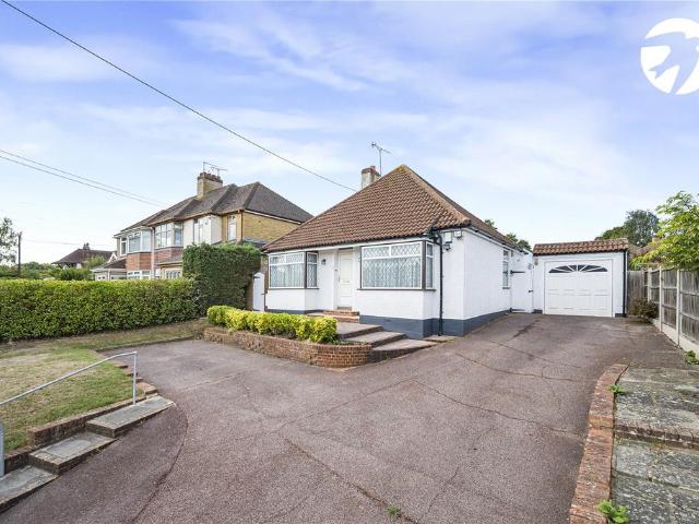 Bungalow for sale in The Butts, Kent