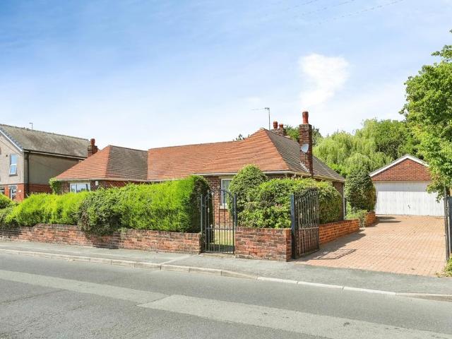 Bungalow for sale in Hoyland, South Yorkshire