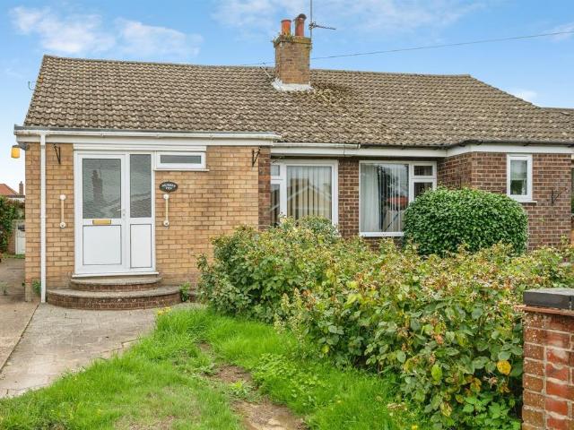 Bungalow for sale in Crostwick, Norfolk