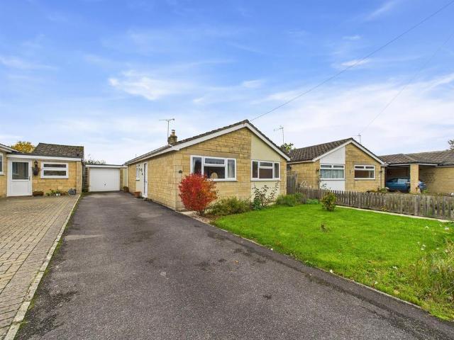 Bungalow for sale in St. Paul Malmesbury Without, Wiltshire