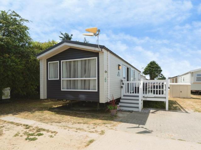 Bungalow for sale in Spring Vale, Hampshire