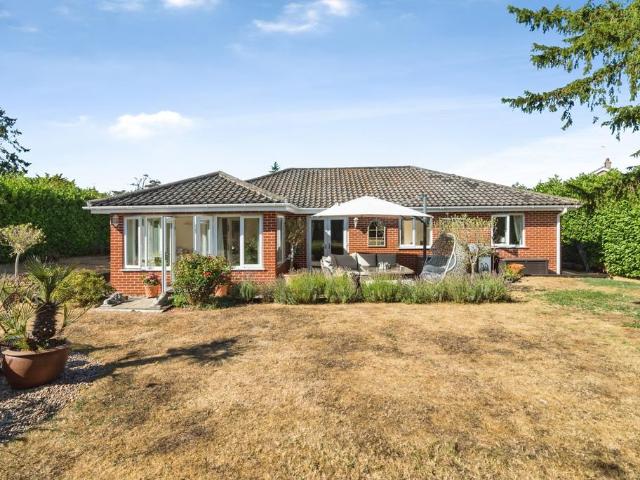 Bungalow for sale in Eastbridge, Suffolk