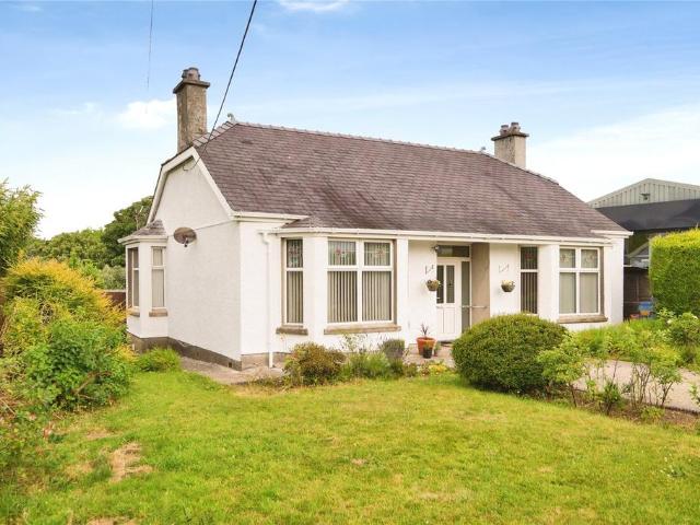 Bungalow for sale in Llanfaglan, Wales
