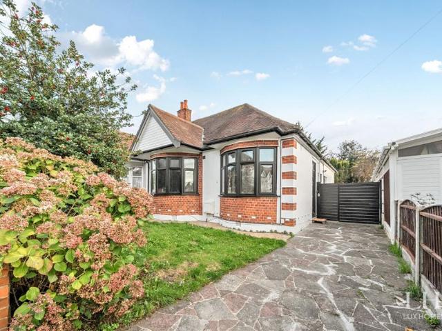 Bungalow for sale in Romford, Havering