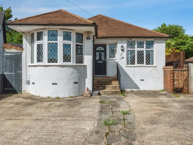 Bungalow for sale in Blendon, Greater London
