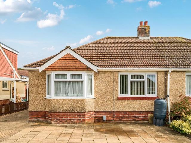 Bungalow for sale in Park Gate, Fareham