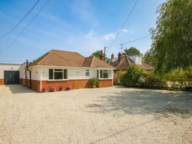 Bungalow for sale in Winnersh