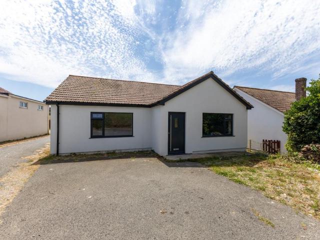 Bungalow for sale