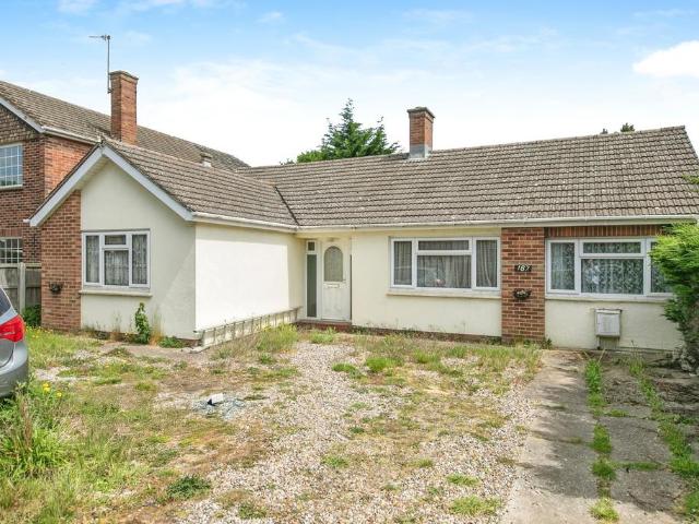Bungalow for sale in Highwoods, Fordham Heath