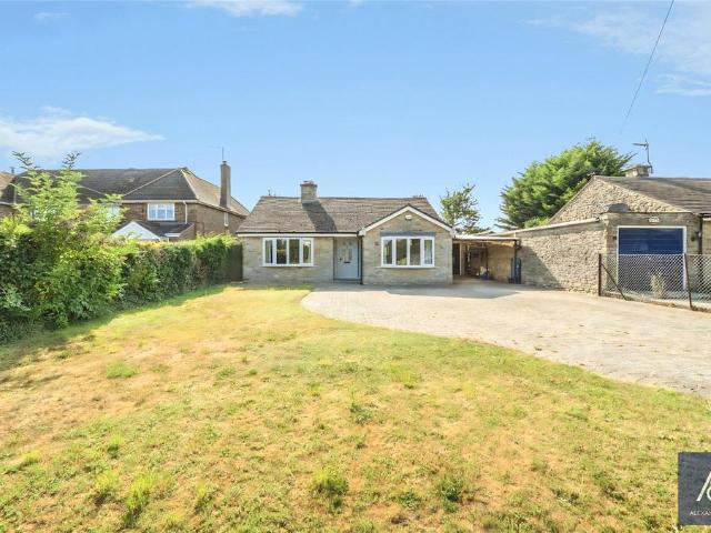 Bungalow for sale in Northamptonshire