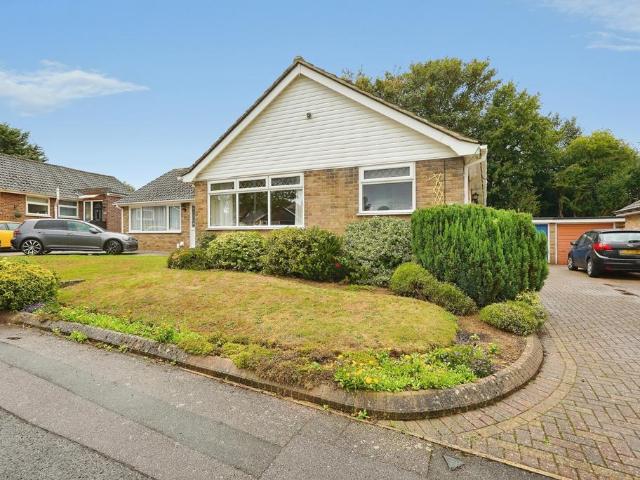 Bungalow for sale in Ash, Kent