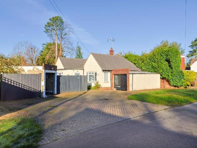 Bungalow for sale in Caterham, Tandridge