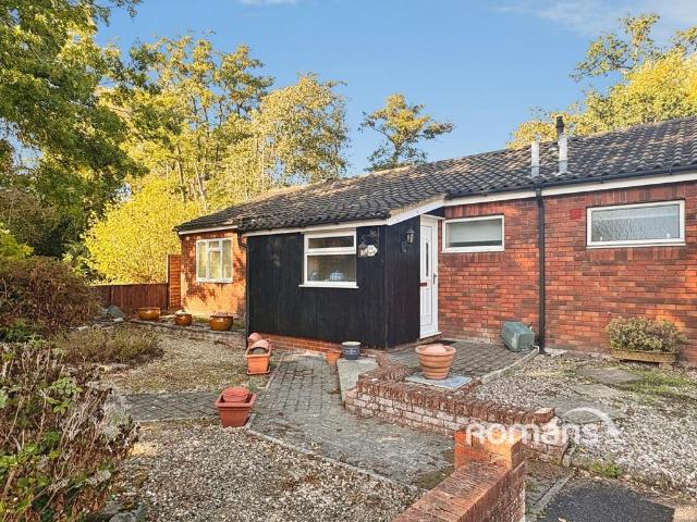Bungalow for sale in Moulsham Green, Hart