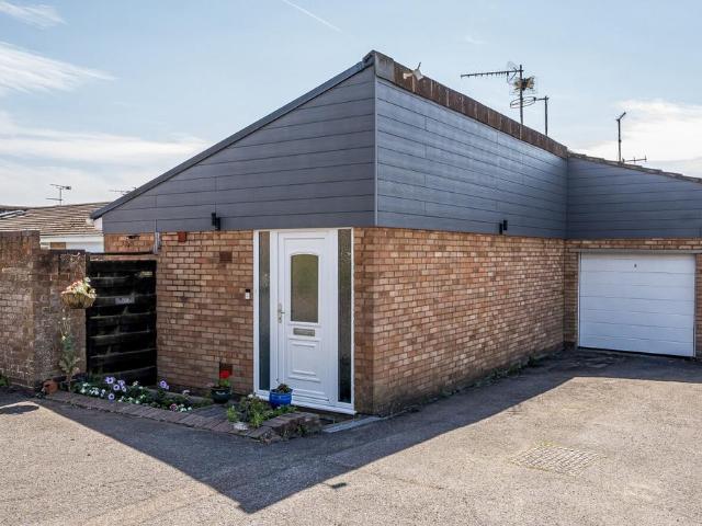 Bungalow for sale in Rockwell Green, Somerset