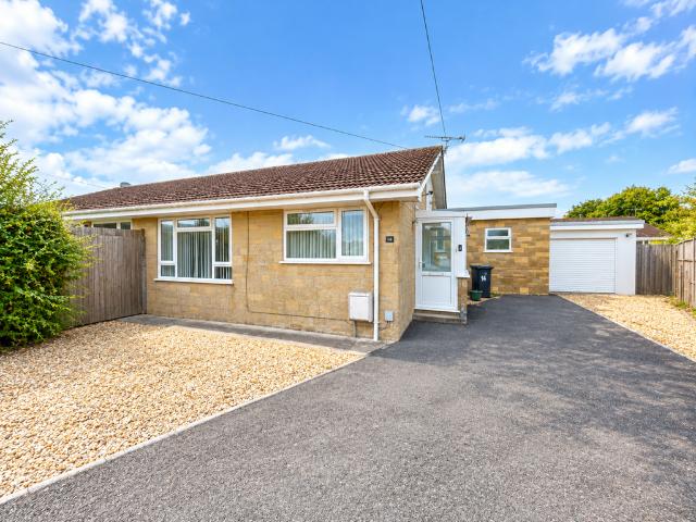 Bungalow for sale in The Maltings, Shaftesbury
