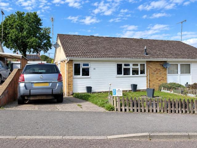 Bungalow for sale in Warminster, Wiltshire