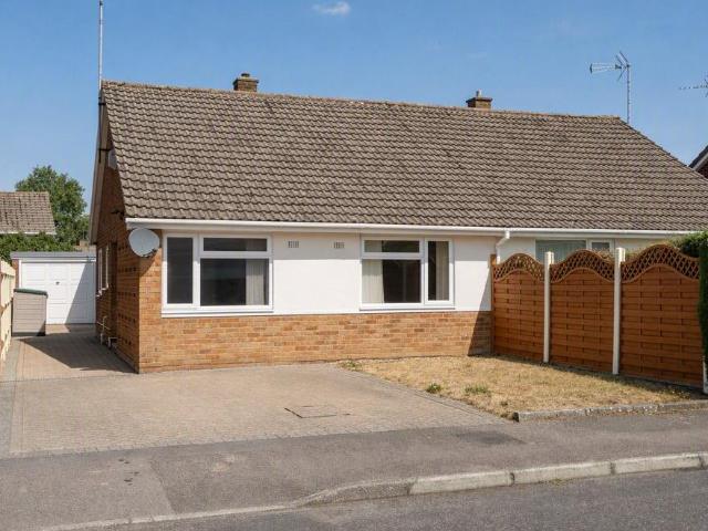 Bungalow for sale in Golden Valley, Gloucestershire