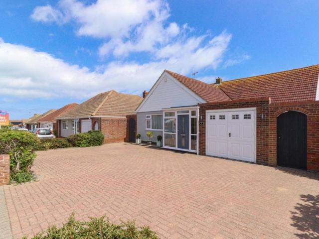 Bungalow for sale in Palm Bay, Acol