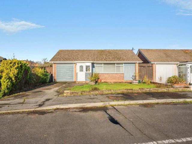 Bungalow for sale in Bolton Low Houses, Hampshire