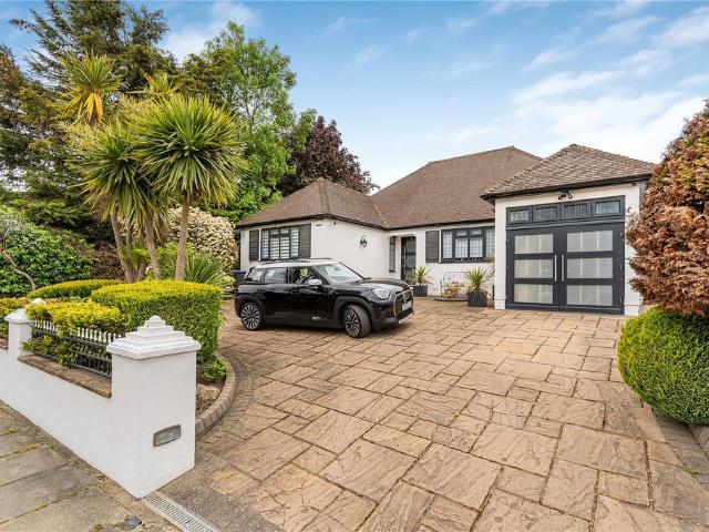 Bungalow for sale in Grange Park, Greater London