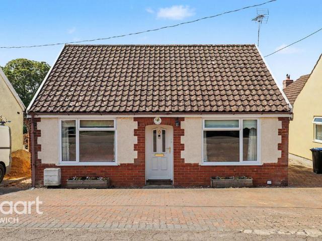 Bungalow for sale in Bedingfield, Suffolk
