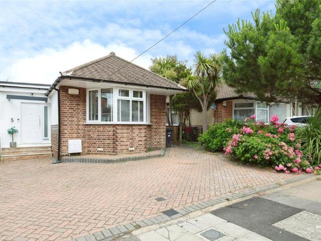 Bungalow for sale in Clayhall, Greater London