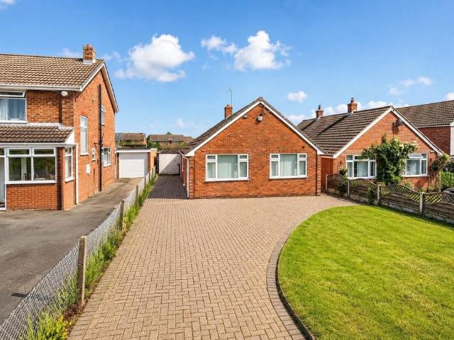 Bungalow for sale in Gun Hill, Warwickshire