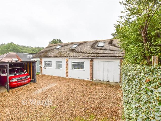 Bungalow for sale in The Butts, Kent