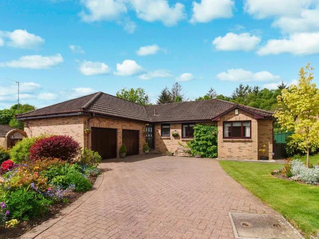 Bungalow for sale in Erskine, Scotland