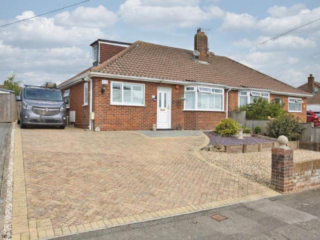 Bungalow for sale in Folkestone