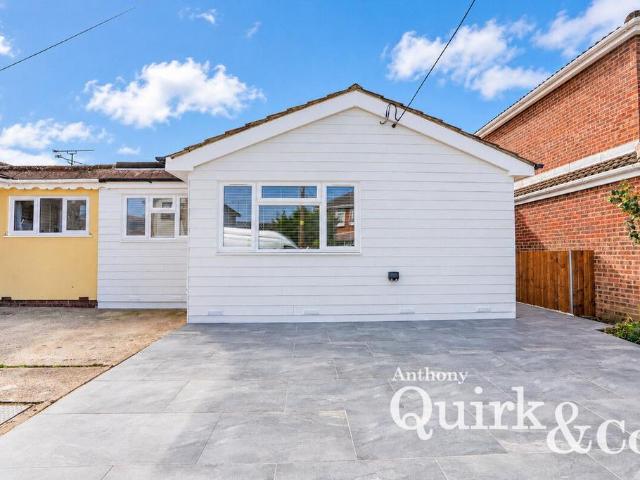 Bungalow for sale in Canvey Island
