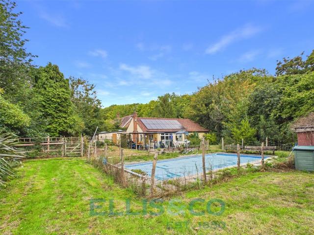 Bungalow for sale in West Peckham, Bourne Vale