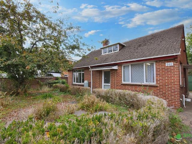 Bungalow for sale in St Leonards, Watergate