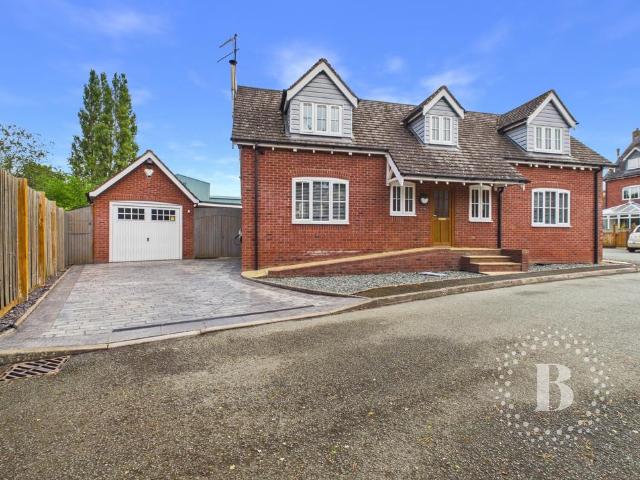 Bungalow for sale in Minsterley, Shropshire