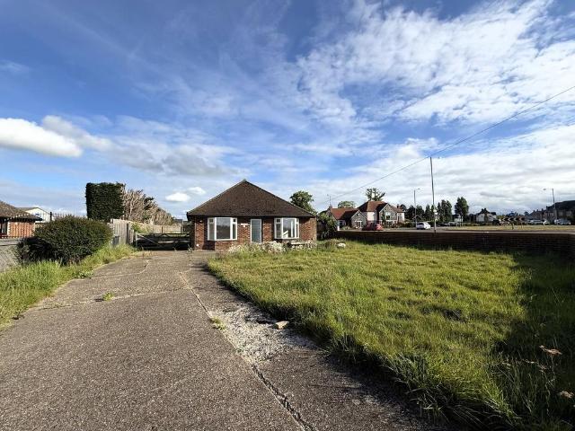 Bungalow for sale in Biggleswade, Bedfordshire