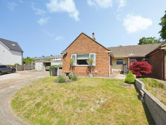 Bungalow for sale in River, Ash