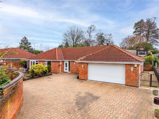 Bungalow for sale in Gedling, East Midlands