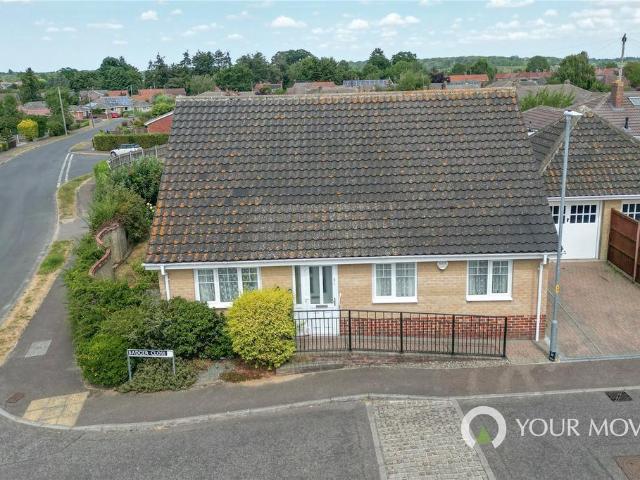 Bungalow for sale in Redenhall with Harleston, Burgh St Peter