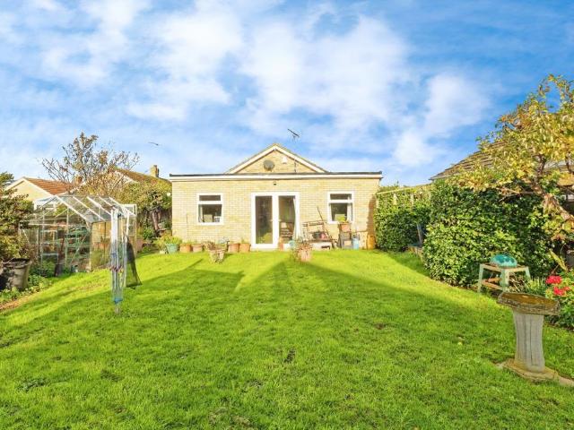 Bungalow for sale in Bromstone, Acol