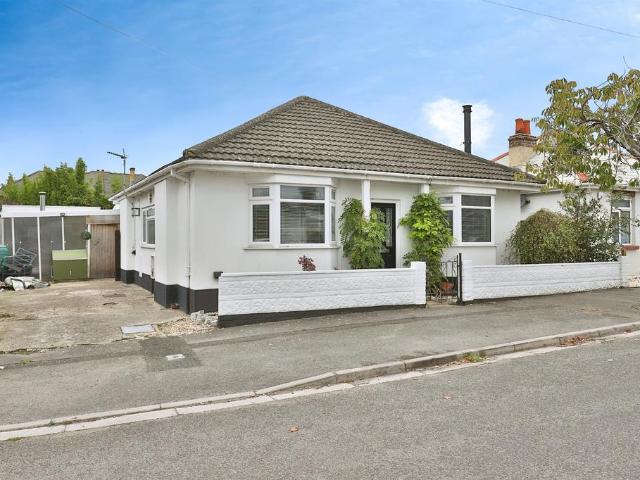 Bungalow for sale in Purewell, Christchurch