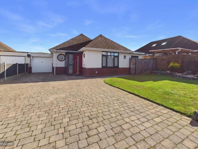 Bungalow for sale in Maesydre, Wrexham
