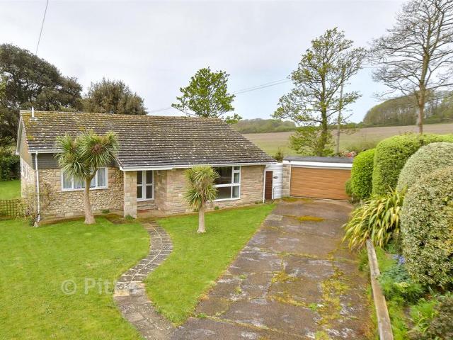 Bungalow for sale in Freshwater, Isle Of Wight