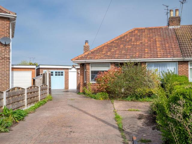 Bungalow for sale in High Field, York