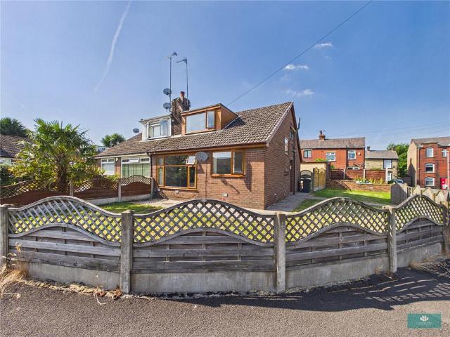 Bungalow for sale in Shaw and Crompton, Pendock